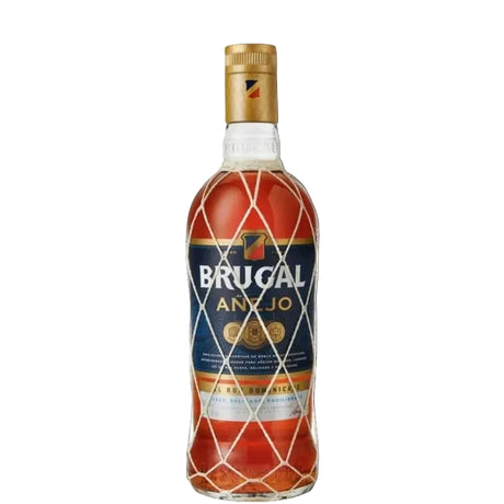 Botella de ron Brugal Añejo