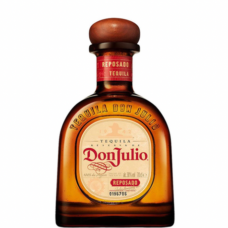 Botella de tequila Don Julio Reposado