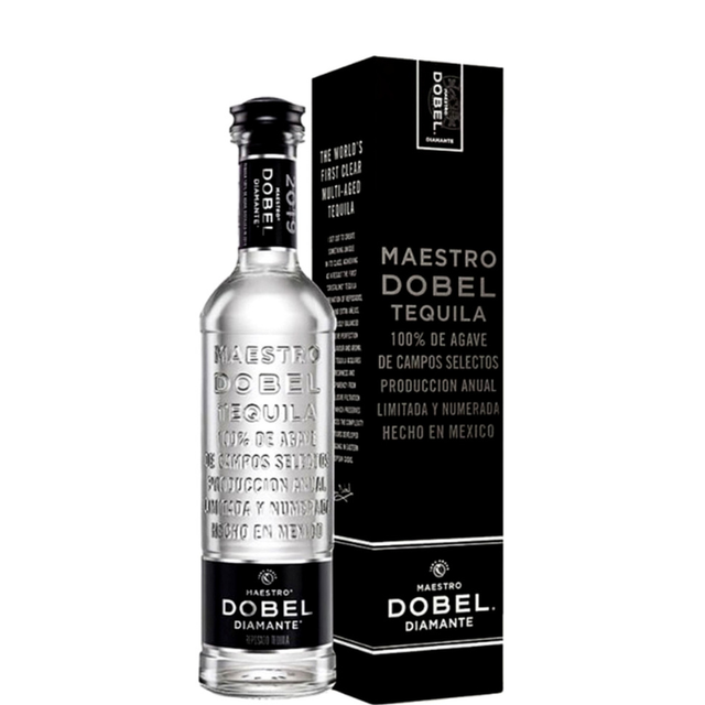Botella de Maestro Dobel Diamante con estuche