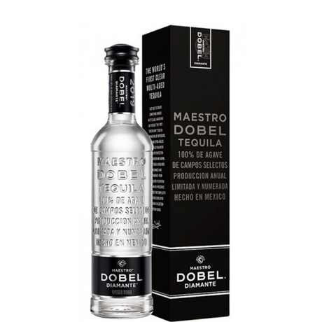 Botella de Maestro Dobel Diamante con estuche