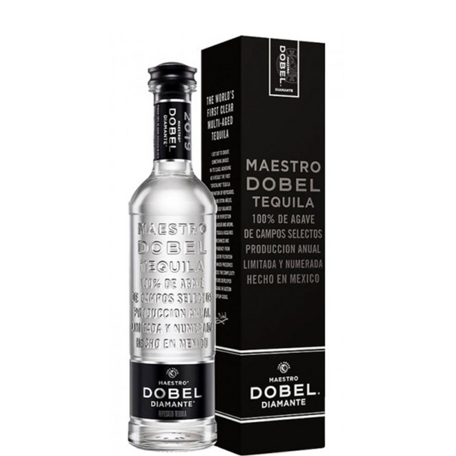 Botella de Maestro Dobel Diamante con estuche