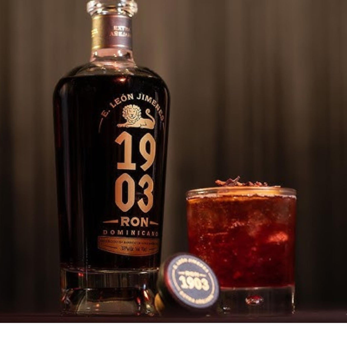 Ron E. León Jimenes 1903: Un Legado de Sabor y Tradición